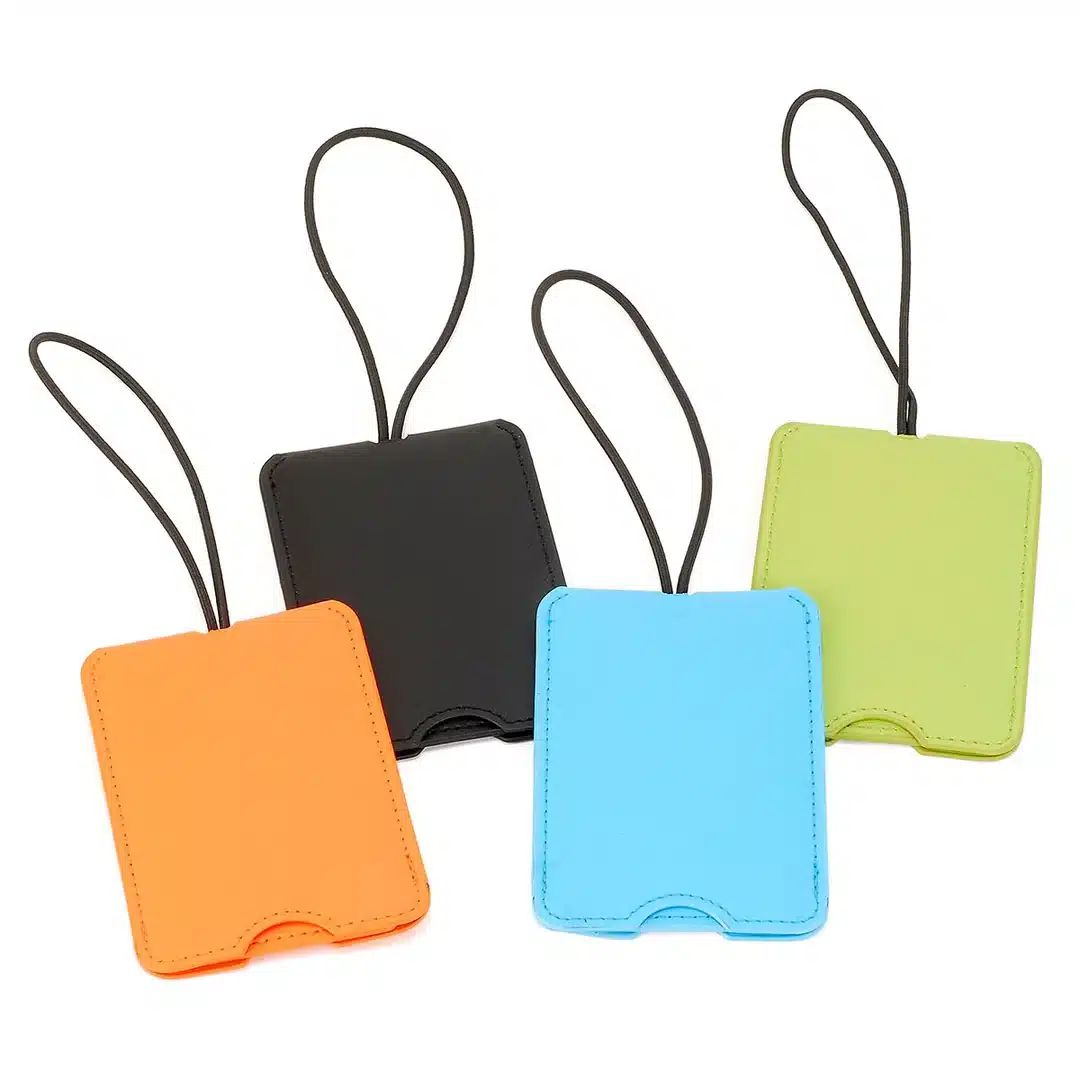 תגי מזוודה ממותגים